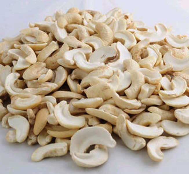 Split Cashew Nuts, for Food, Snacks, Sweets, Packaging Size : 10kg, 2kg, 5kg