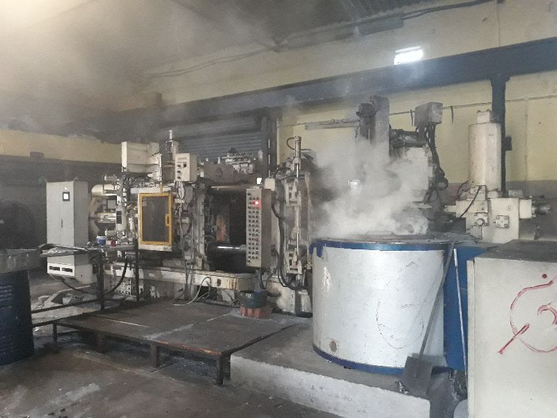 Fully automatic UBE 500 TON pressure die casting machine