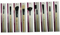 Wooden handle synthetic hairs HYPNOTICA Makeup Brushes, Color : Brown