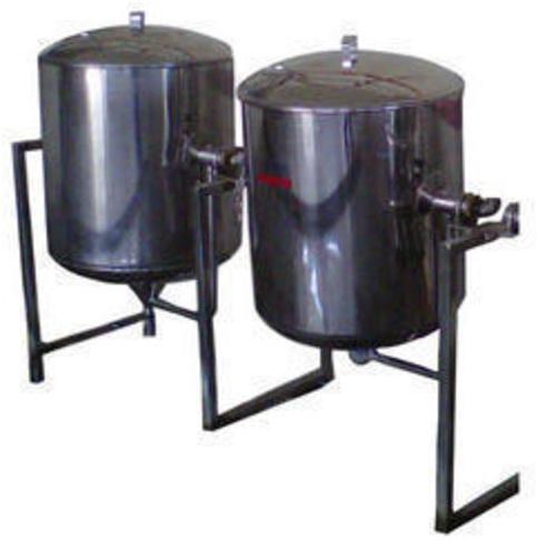Stainless Steel Steam Cooking Unit, Capacity : 200-250 L/Hr