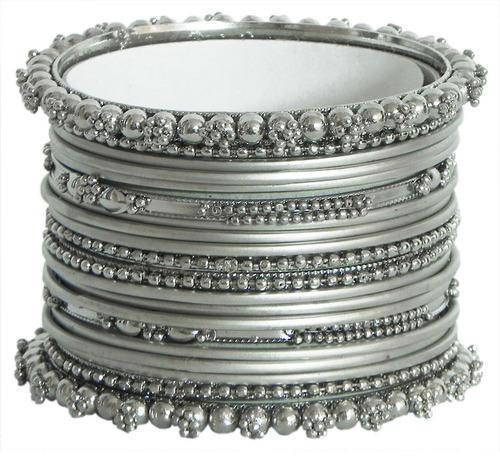 Polished Metal Bangles, Feature : Attractive Designs, Rust Proof
