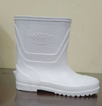 White Color Cammando 8.5 Gumboots, Size : 4 - 10