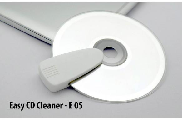 Compact Disc Cleaner