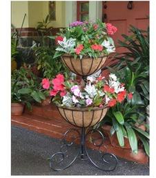 Two Tier Planter, Feature : Large space availability, Light weight, Hard wearing