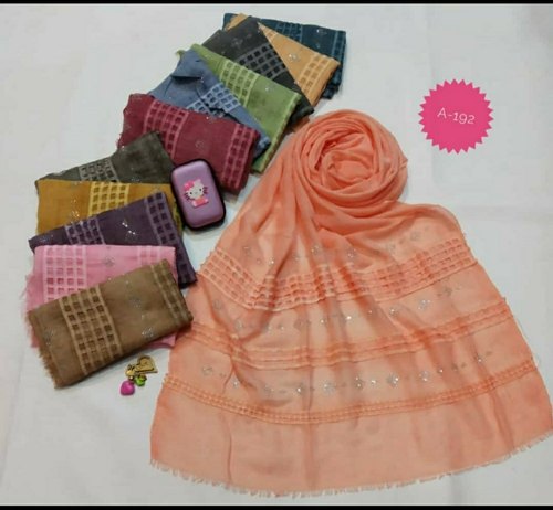 Famous Textile Printed Fashion Scarves, Length : 80x180cm