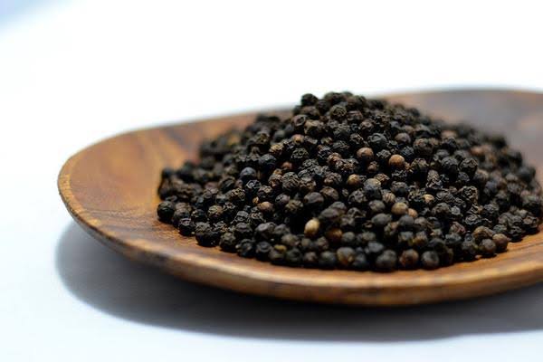 Round Organic Black Pepper Seeds, for Cooking, Packaging Size : 25kg