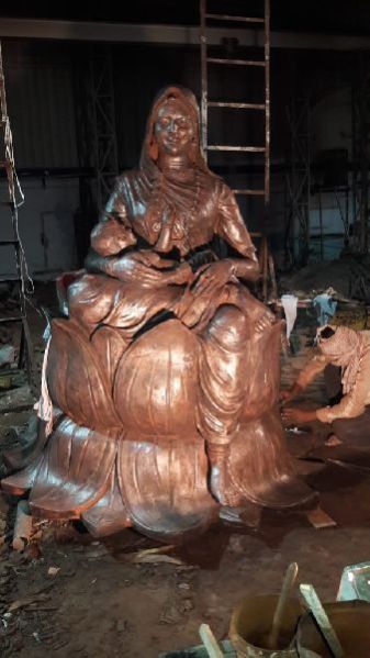 Mother Baby Sculpture