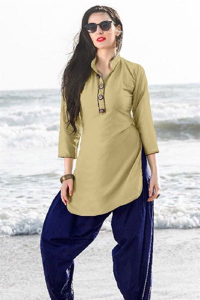 Plain Cotton Short Kurtis, Size : M, XL, XXL