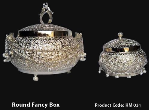 Polished Handicraft Metal Round Box, for Shiny Look, Style : Antique