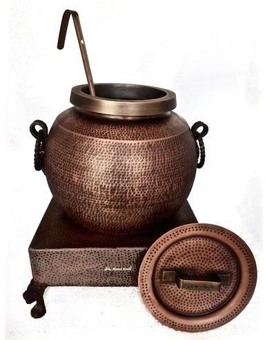 Copper Hammered Mughlai Soup Mutka