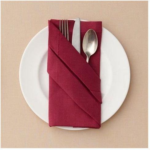 Plain Maroon Cotton 100% Napkin, Packaging Type : PP Packet