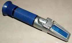 handheld refractometer