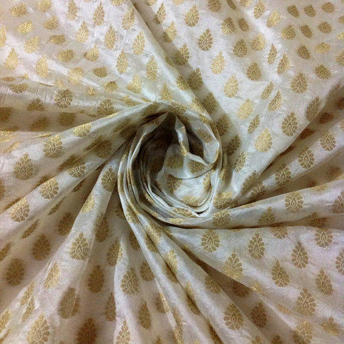 Silk Chanderi Fabric, for Making Garments, Technics : Attractive Pattern