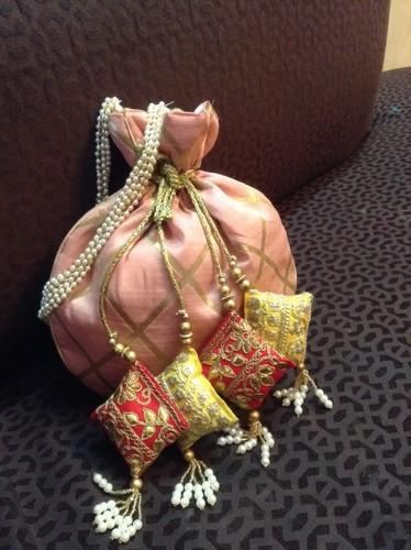 Fancy Potli Bag, for Multi Purpose, Pattern : Plain