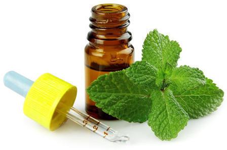 Natural Peppermint Essential Oil, Packaging Size : Plastic Bottels
