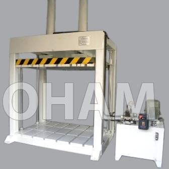 Bag baling machine