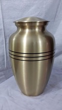 Metal Classic Brass Engravable urn, for Adult