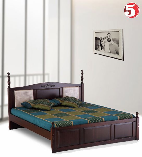 King size bed, Feature :  Flat headboard.