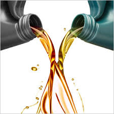 AW 32 Hydraulic Oil, for Automobiles, Packaging Type : Plastic Packets