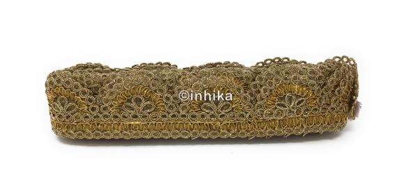 Lace n borders in pankha scallop design