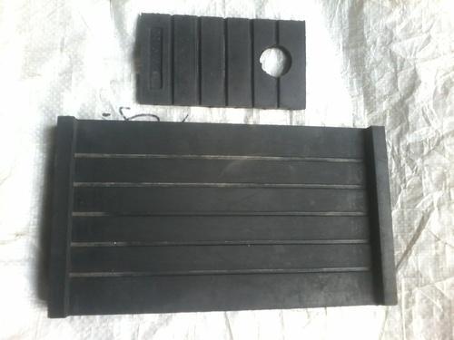 Banuj Railway Grooved Rubber Pad, Feature : Durable, Optimum Quality, Scratch Resistant