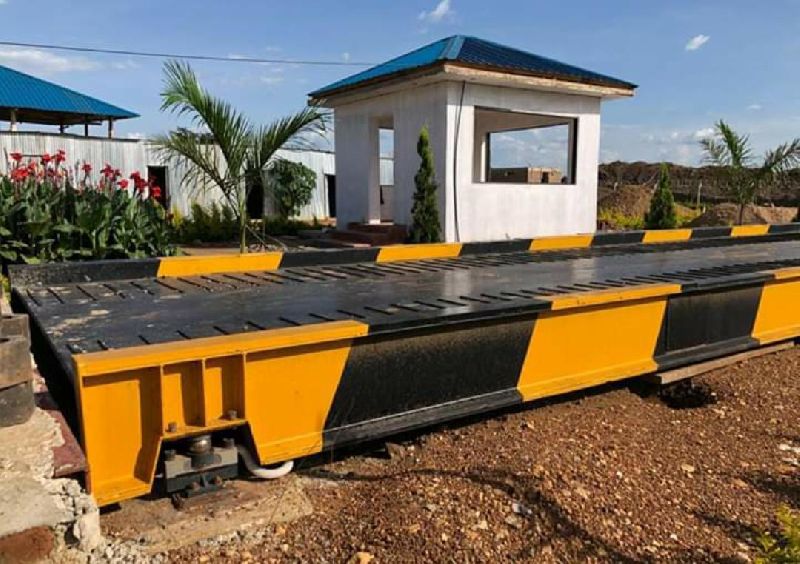 Iron Pitless Weighbridge, for Truck Use, Feature : Accurate Result, Good Capacity, High Resolution