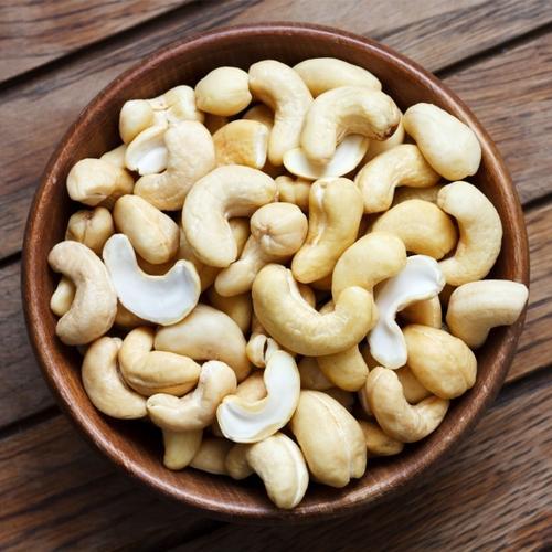 Natural Cashew Nut, for Food, Snacks, Sweets, Certification : FSSAI Certified