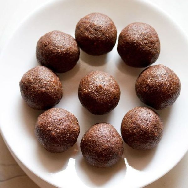 Ragi Ladoo, Feature : Free from impurity, Mouth watering taste
