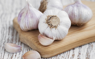 Organic Fresh White Garlic, for Cooking