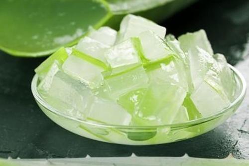 Natural Aloe Vera Pulp, for Parlour, Personal, Personal, Parlour, Packaging Type : Plastic Pouch