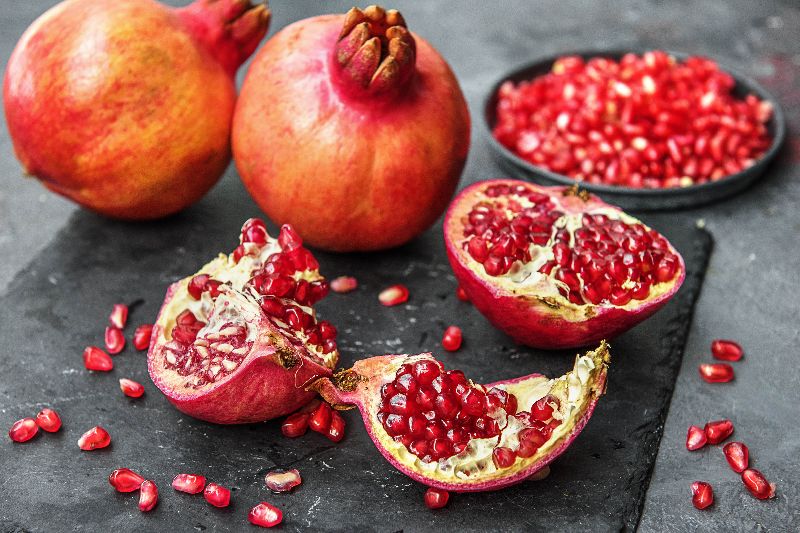 Organic Fresh Natural Pomegranate, Color : Red