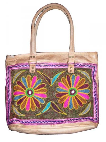 ARI EMBROIDERY LEATHER TOTE BAG at Best Price in Delhi - ID: 4757116 ...