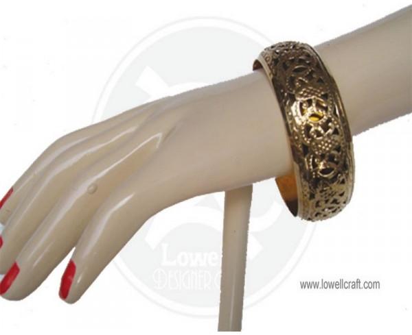 BRASS GOLDEN ANTIQUE BANGLE