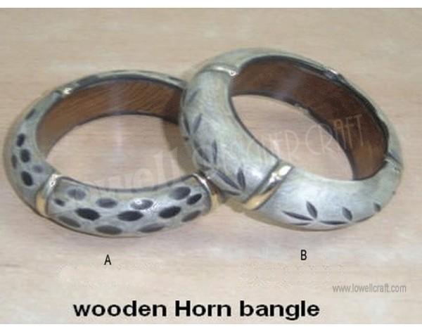HORN BANGLE WITH WOOD