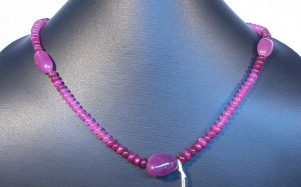 MaYas ruby necklaces