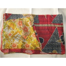 VINTAGE GUDRI TRADITIONAL INDIAN QUILTS, Technics : Stitching