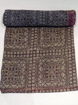 100% Cotton Kantha Queen Bed Spread, for Home, Hotel, Bedroom, Size : 90''x 108'' (Around Queen)