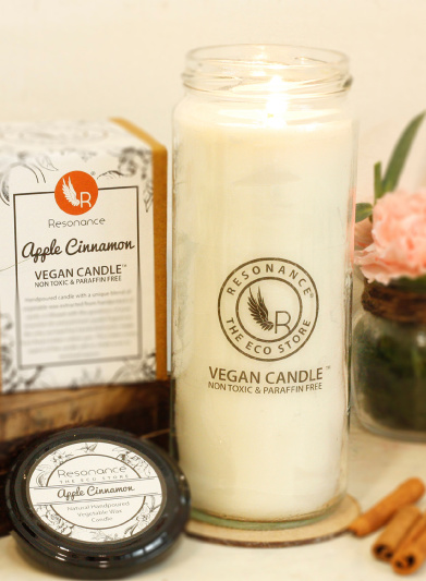 White Apple Cinnamon Scented Candle