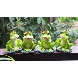 Polyresin King Frogs