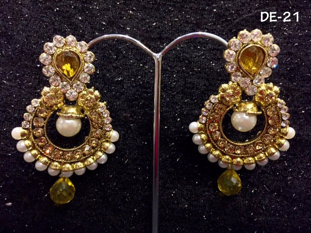 Designer ethnic earrings for party wear, Occasion : Anniversary, Engagement, Gift, Wedding