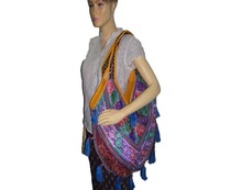 ethnic embroidery shoulder bag