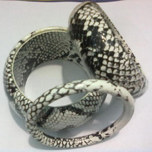 Bangles Set with python print