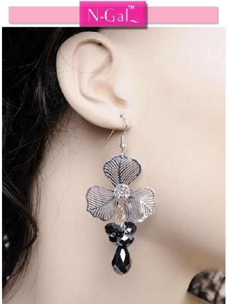 Silver Beaded Flower Earrings