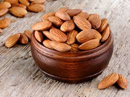 Almond Nuts, for Milk, Sweets, Packaging Type : 10kg, 1kg, 20kg, 5kg