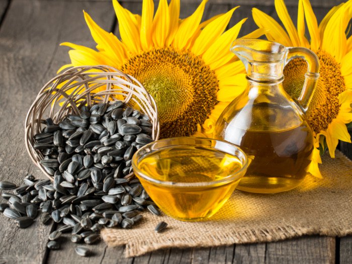 Organic Sunflower Oil, for Eating, Cooking, Packaging Type : Clear Glass Bottle, Plastic Bottle