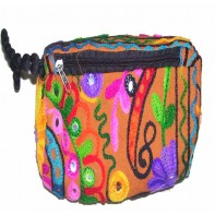 STRING EMBROIDERY POUCH