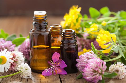 Essential oils, for Aromatherapy, Medicine Use, Personal Care, Form : Liquid