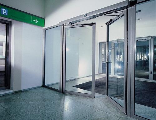 Polished Glass Automatic Swing Doors, for Hotel, Office, Restaurant, Shape : Rectangular, Square