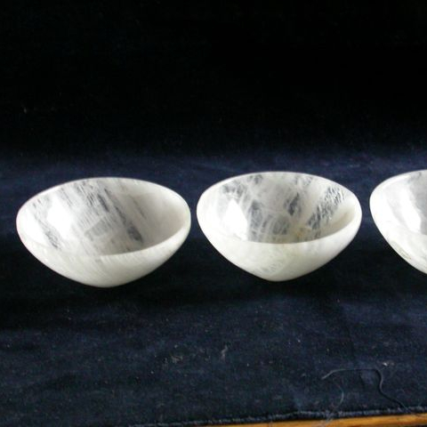 Gemstone White Quartz Bowl