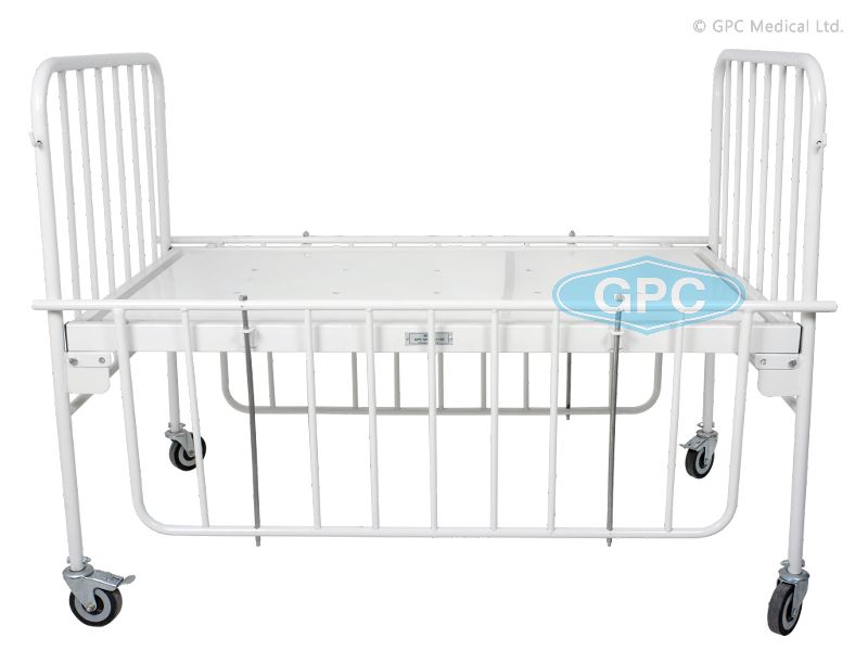 Paediatric Bed, Size : 1370 x 760 x 600mm